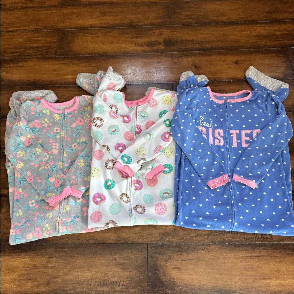 **Bundle** Carter's Kids Pajamas 3 Pair Size 7
